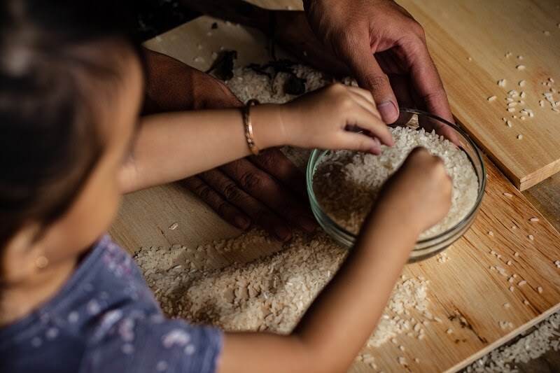 Combining the plant extracts can create a more powerful natural preservative