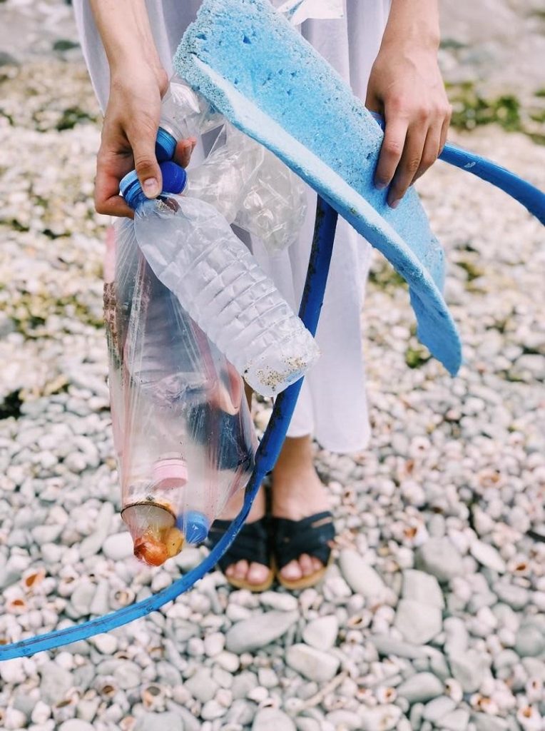 PET bottles are good for the climate
