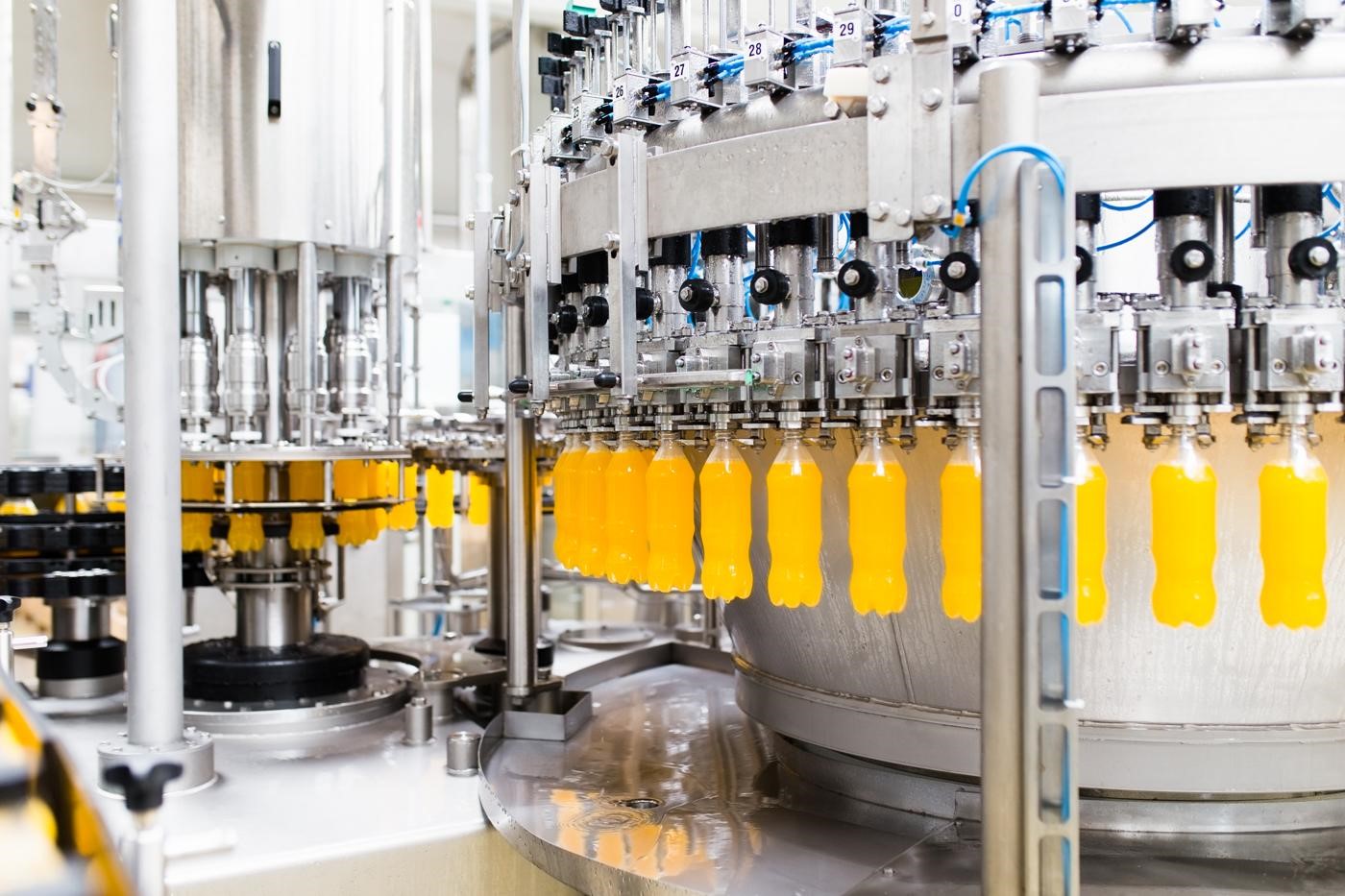 Outsourcing a manufacturing business can help you maximize costs and resources.