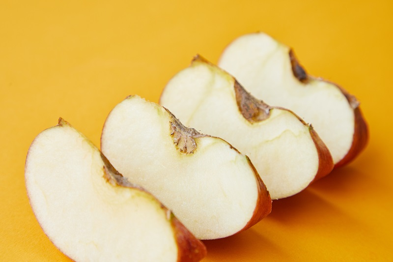 There are many ways to preserve apple juice
