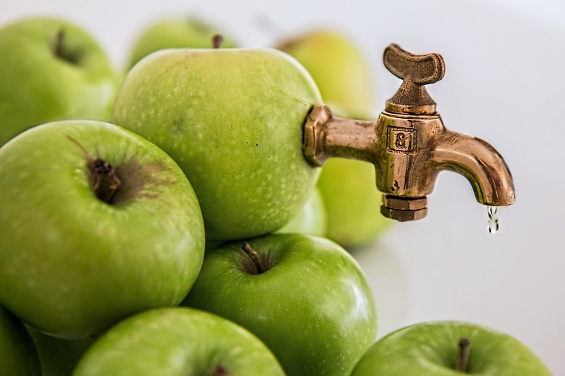 The process and benefit of the apple juice processing line