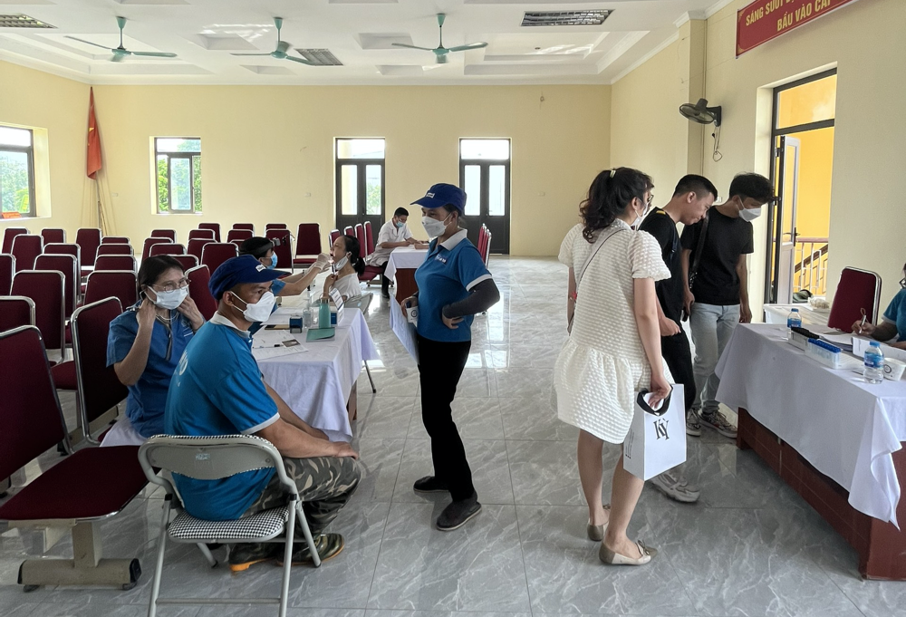 We gathered at the Gia Thuong culture center at 7:30 am
