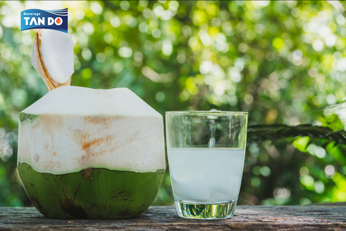 Raw coconut water and fruit